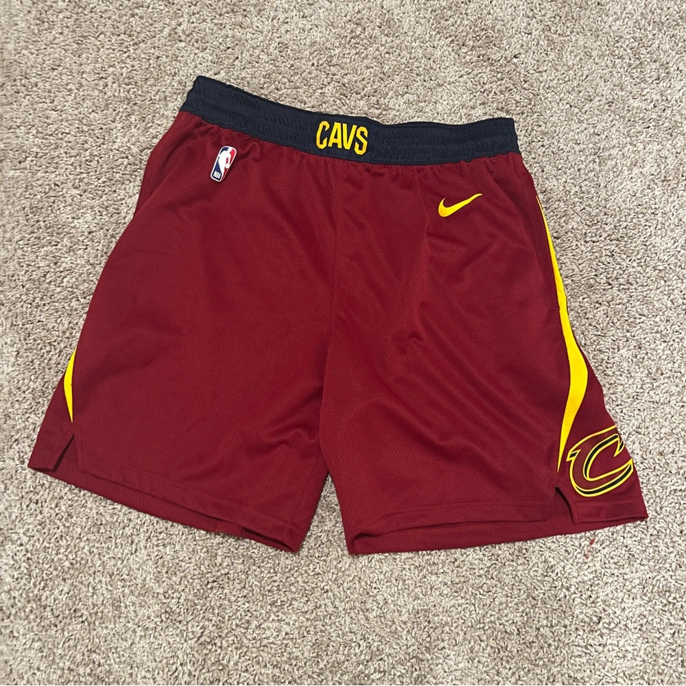 Men’s Cleveland Cavaliers Nike Swingman Icon Performance Shorts - Wine
